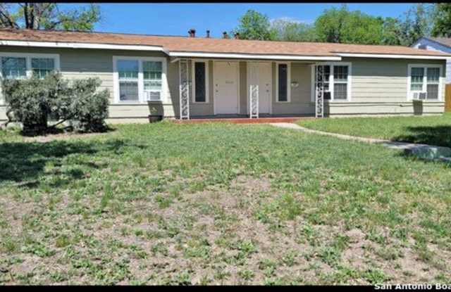 327 BEXAR DR photos photos