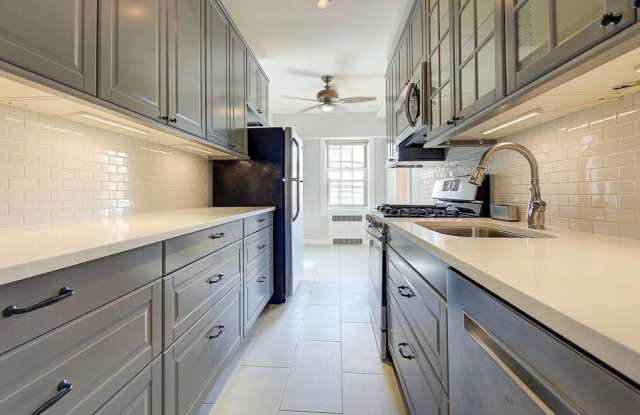 7915 35th Ave # 6565 photos photos