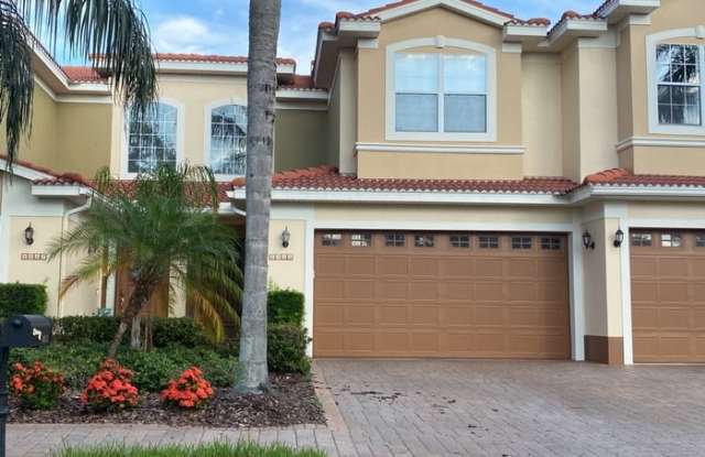 4015 Courtside Way photos photos