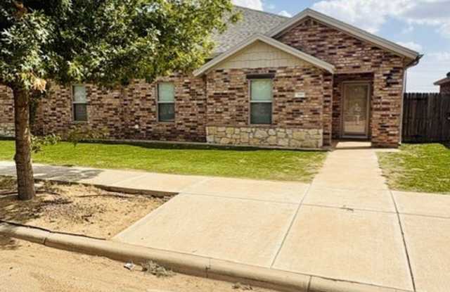 Beautiful 3 Bed 2 Bath In Cooper School District Gallery 1