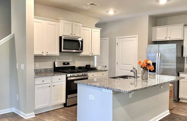 861 Kirby Court Gallery 4
