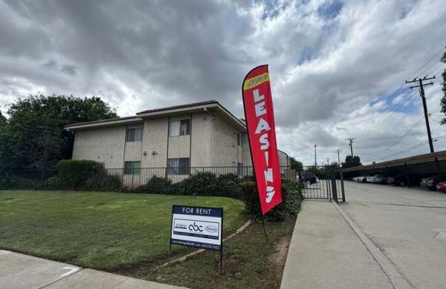 215 N Barranca Ave photos photos