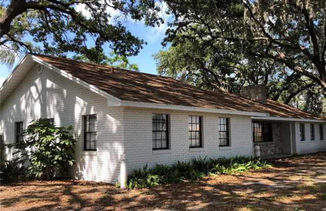 2727 MASSEE ROAD photos photos