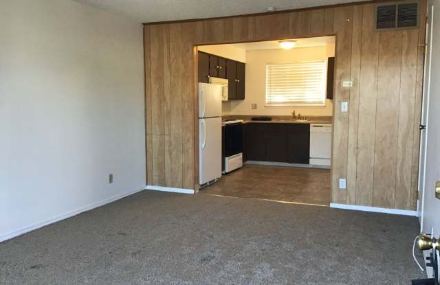 <b>2 Bedroom Reno Condo in Gated Community<br><br> Gallery 3