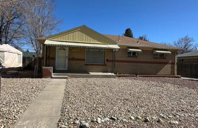 5 bedroom 2 bathroom Sinlge Family House in North Denver - 6820 Larsh Drive, Adams County, CO 80221