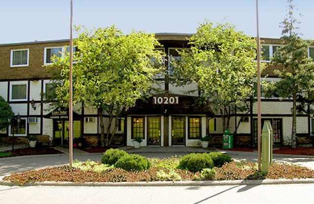CEDAR RIDGE APARTMENT HOMES photos photos