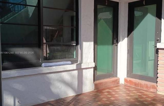 235 83rd St photos photos