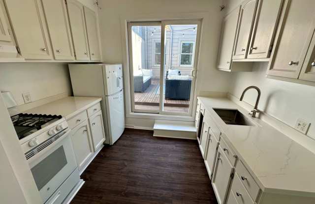 2112 Lombard photos photos