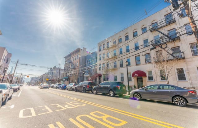 209 48TH ST - 209 48th St, Union City, NJ 07087
