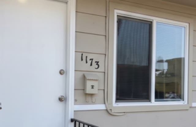 1173 Oakview Ave photos photos