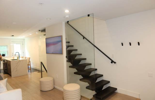 Brand New Town Home in the Heart of Northern Liberties Gallery 3
