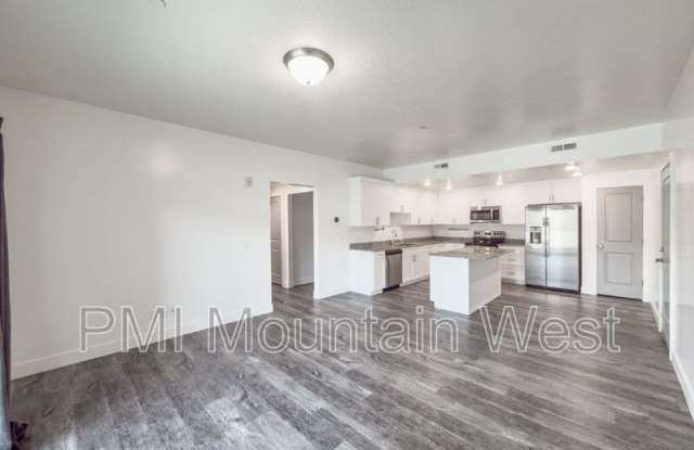 875 S. Depot St. photos photos