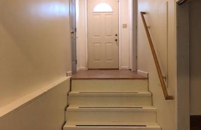 607 E Moody Drive Gallery 2