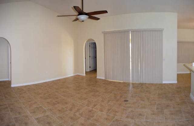 10120 SE 67 TERR Gallery 3