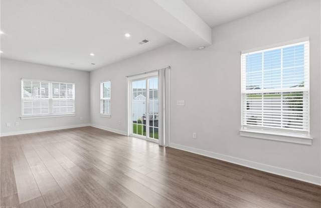 207 Terrywood Drive Gallery 4