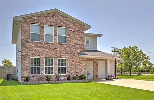 Great 3 Bdrm 2 Bath Home in Gainesville Tx photos photos