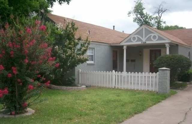 3216 S University Drive - 3216 South University Drive, Fort Worth, TX 76109