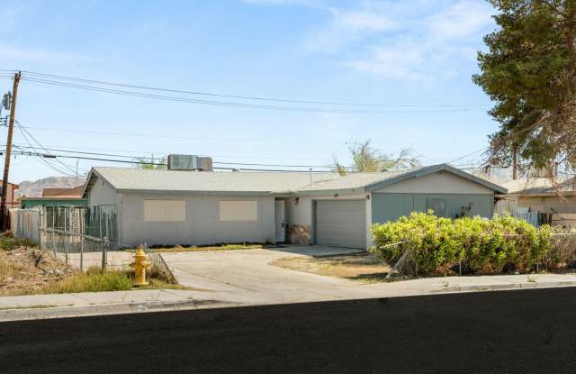 Charming Single-Story Home with No HOA & Attached 2-Car Garage photos photos Charming Single-Story Home with No HOA & Attached 2-Car Garage photos photos