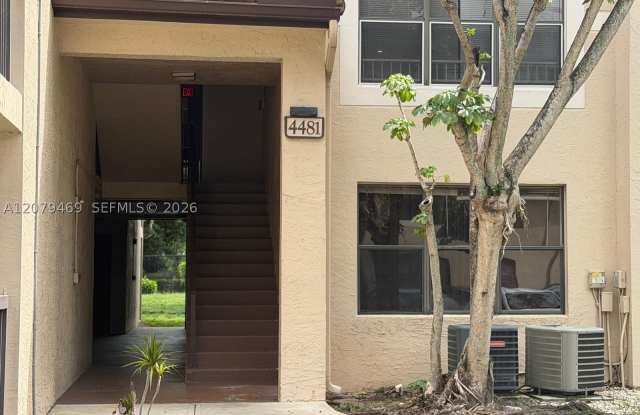 4481 W Mcnab Rd Gallery 1