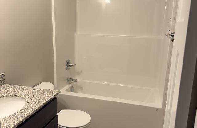 63 W Pearl St photos photos