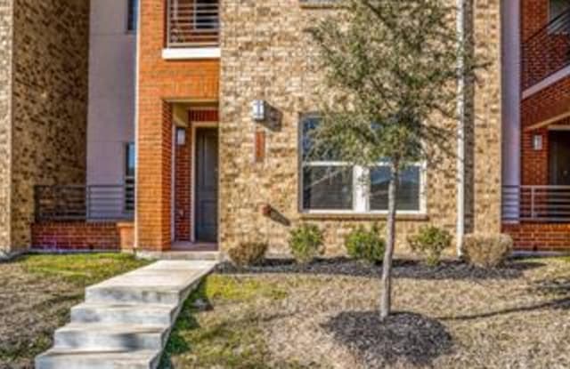 1535 Fiji Street - 1535 Fiji St, Dallas, TX 75203