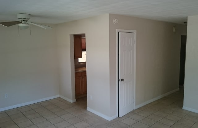 1938 Golfview Ave Gallery 3