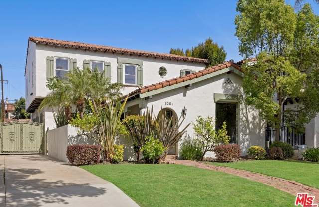 120 S Poinsettia Pl Gallery 1