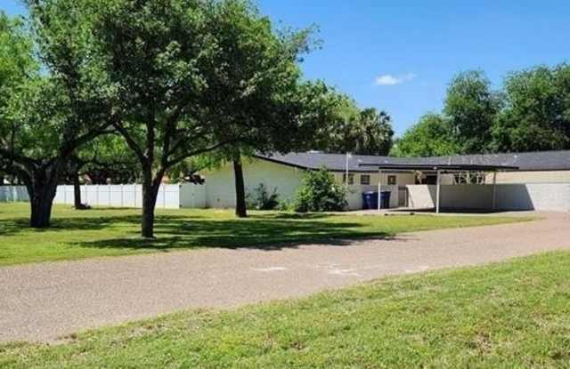 10701 N Ware Road Gallery 1