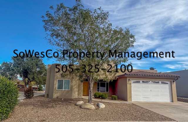 4 Bedroom Home Built in 2018, near Country Club Golf Course Gallery 1