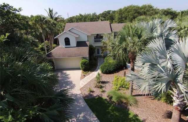 664 Tulip Lane Gallery 2