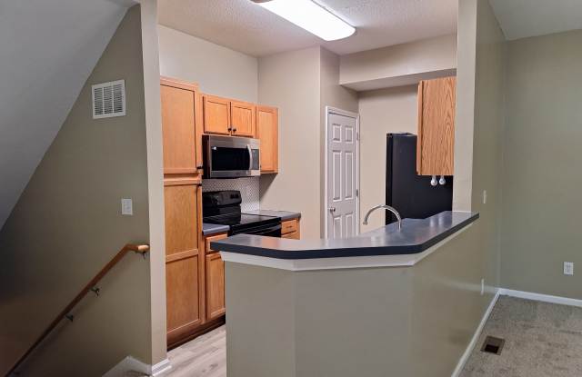 994 N Findley St - 994 North Findley Street, Olathe, KS 66061