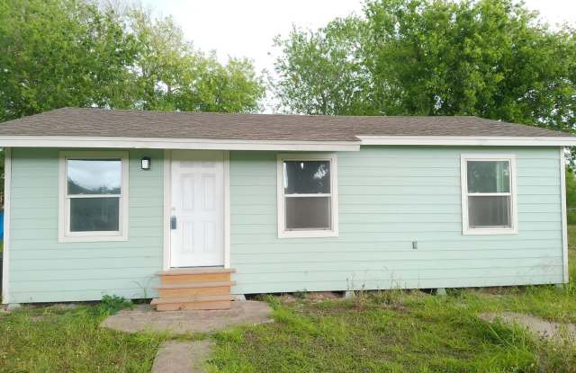 306 Allison - 3/Bed 1/Bath - $1280/month photos photos