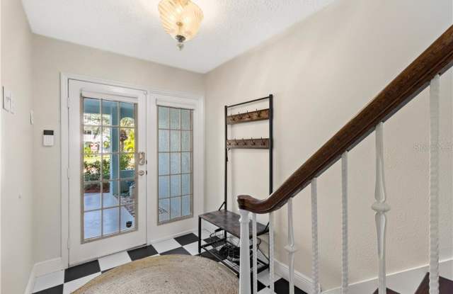 661 GARLAND CIRCLE Gallery 4