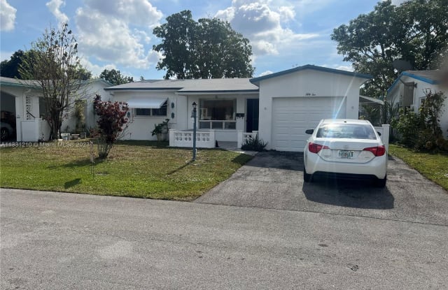 5010 NW 42nd St - 5010 Northwest 42nd Street, Lauderdale Lakes, FL 33319