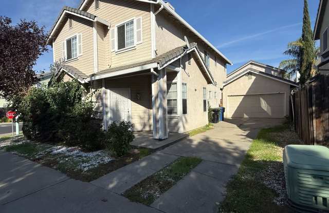 4 bed 2.5 bath 2 story home available now! - 7350 Southern Pine Lane, Foothill Farms, CA 95842