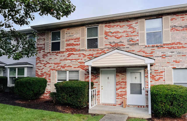 4 Bedroom, 2 Bath Townhouse Gallery 3