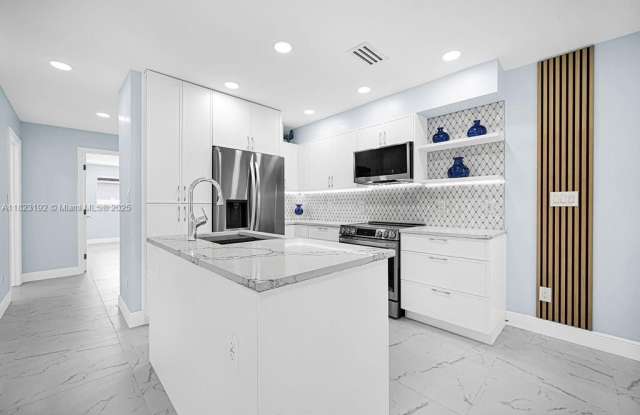 2466 Taylor St photos photos