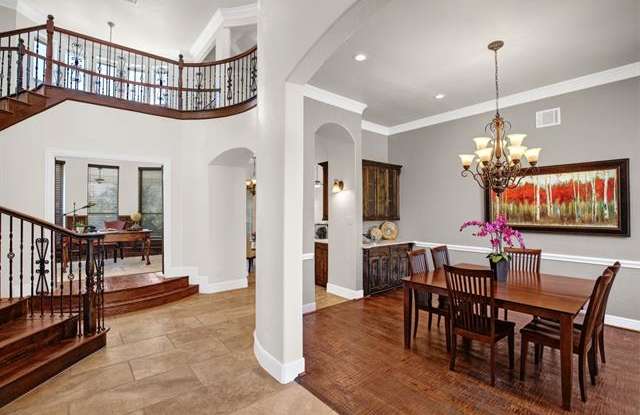 4308 Fox Trail Lane Gallery 2