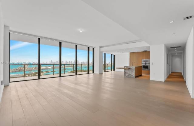 501 West Ave photos photos