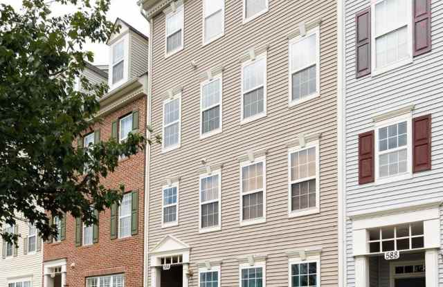 584 ORCHARD RIDGE Drive Gallery 3