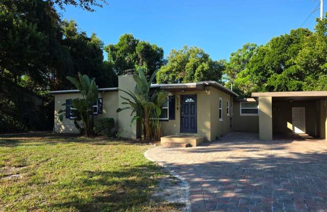 4 Bedroom Home in Winter Park - 313 Granada Drive, Fairview Shores, FL 32789