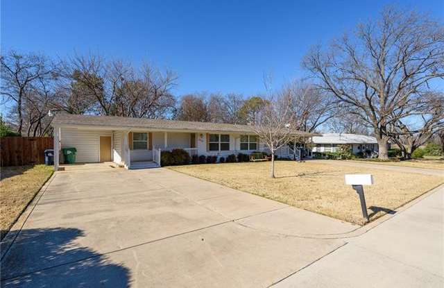 809 Ector Street - 809 Ector Street, Denton, TX 76201