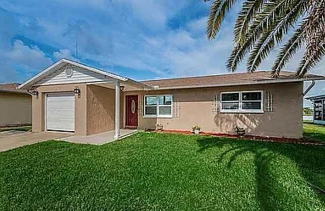 Charming 3BR House in Holiday Gallery 1