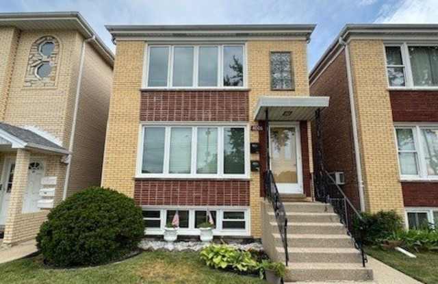 8006 W Addison Street photos photos