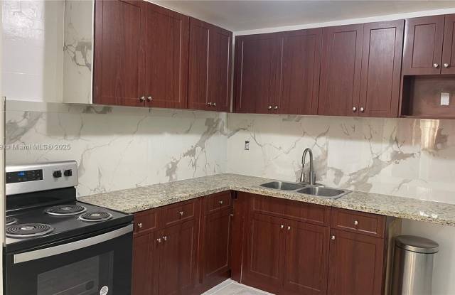 301 N 67th Ave photos photos