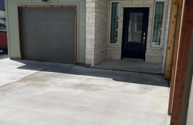 12600 Plassmeyer Court photos photos