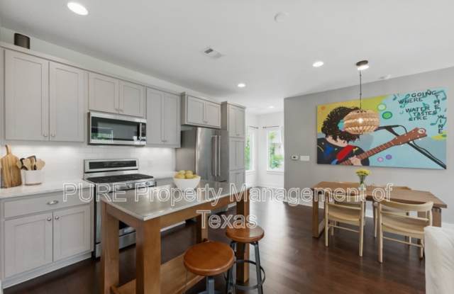 2710 Halcyon Drive Gallery 4
