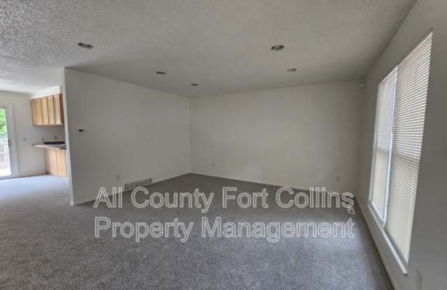 4406 Hummingbird Dr Gallery 2