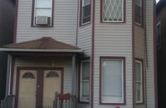 520 West 44th Place - 520 West 44th Place, Chicago, IL 60609