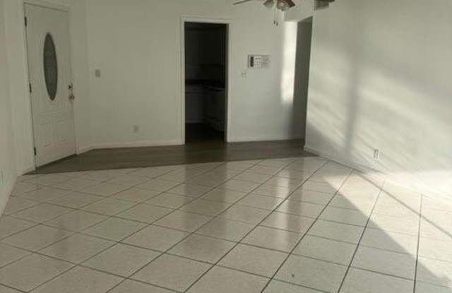 10789 N MILITARY Trail Gallery 2